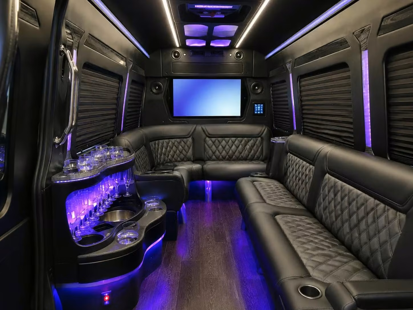 daphne 15 to 50 passenger prom party buses and sprinter limos in daphne