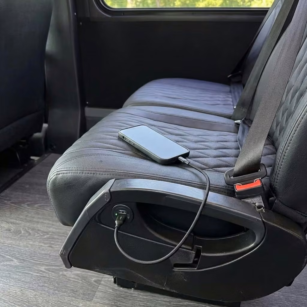 daphne 20 passenger minibus usb charging