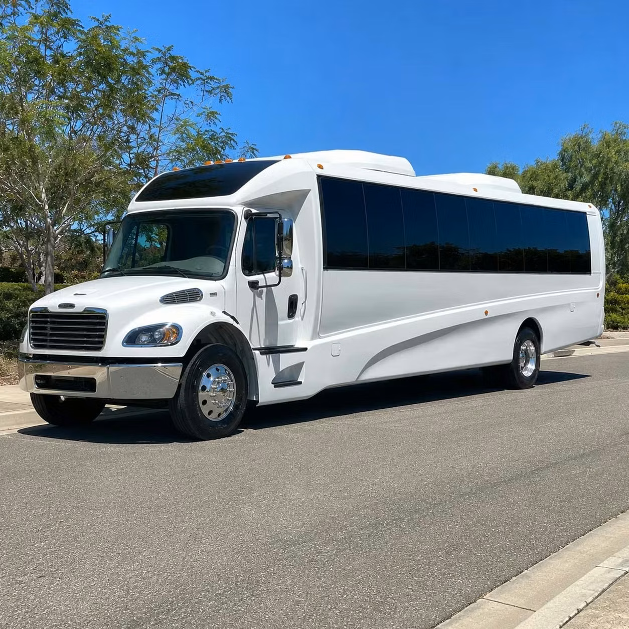 daphne 35 passenger minibus rental