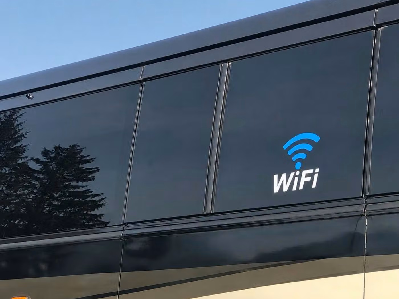 daphne 56 passenger charter bus wifi
