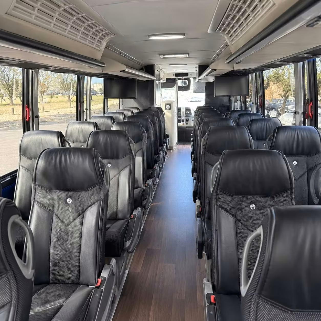 daphne charter bus interior 2