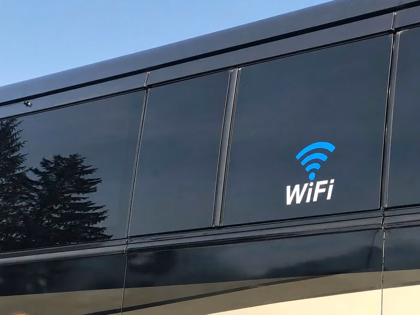 daphne charter bus wifi